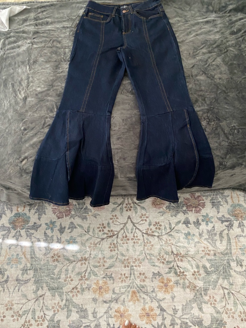 VENUS Dark Indigo Jeans with Contrast Gold Stitching